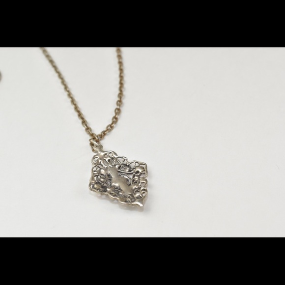 Necklace and the earrings set. - Picture 2 of 6